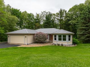 171 Country Club Blvd, Plainwell, MI 49080