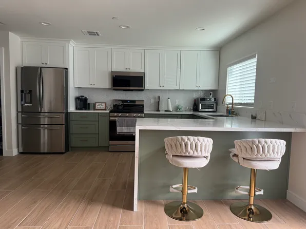 8025 Mermaid Cir, Huntington Beach, CA 92646