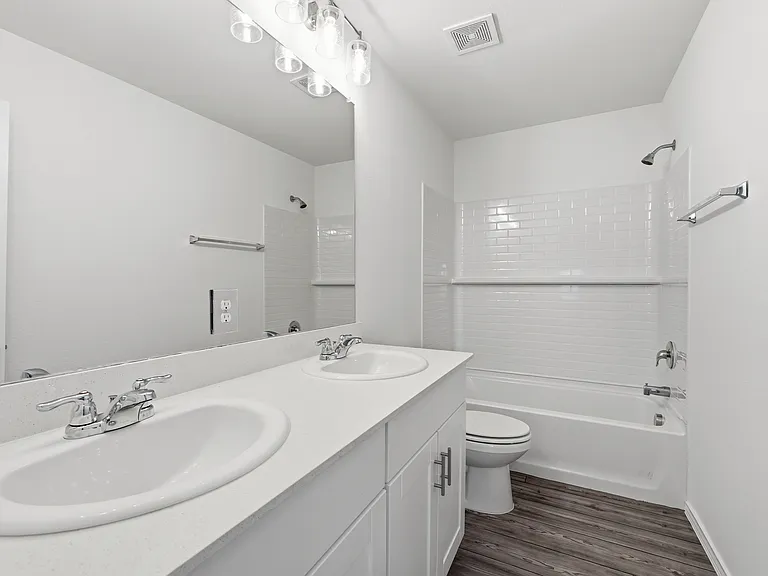 2nd Bathroom
