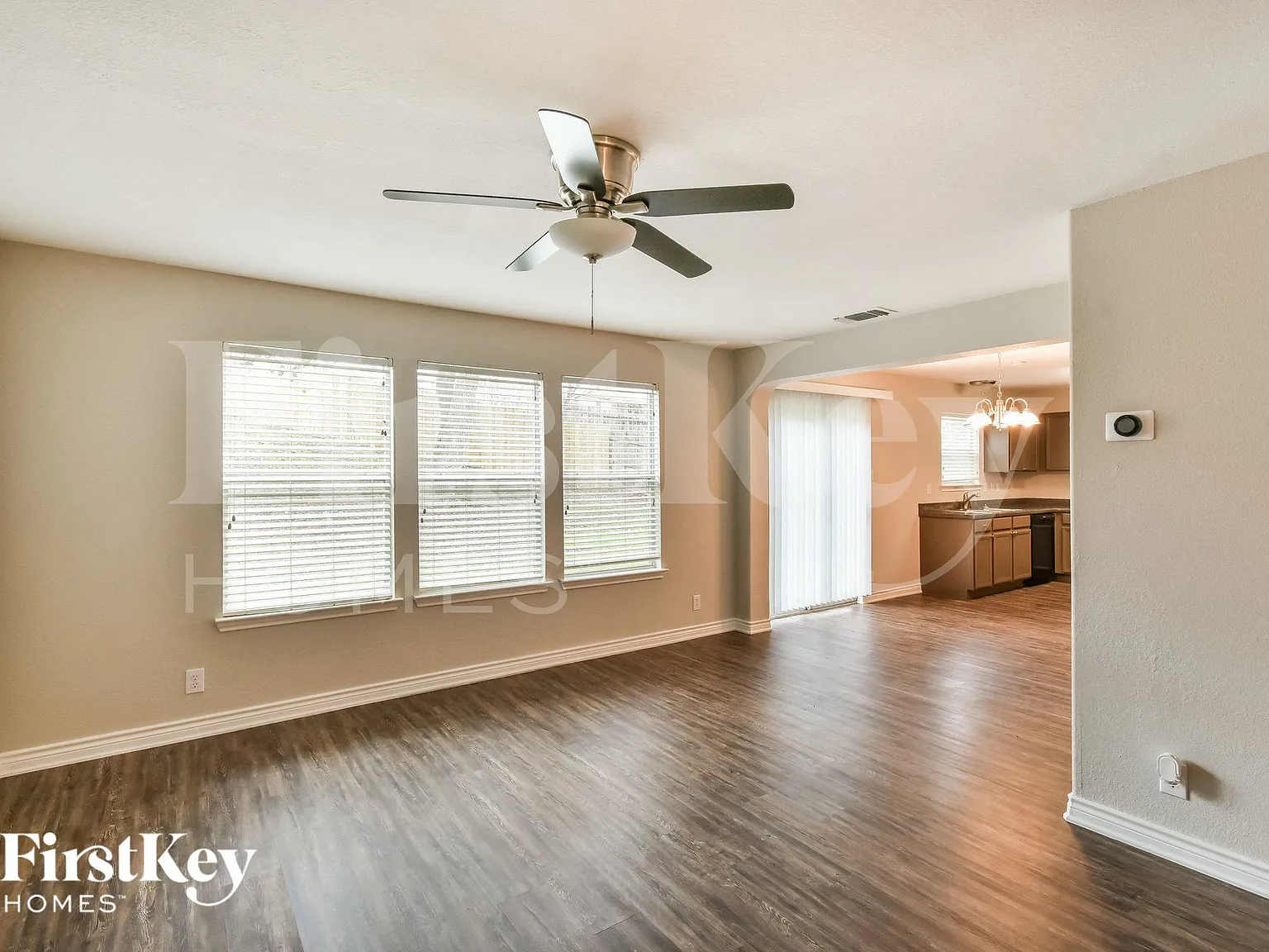 3 bed, 2.5 bath, 1536 sqft, $1,730 — Photo 3