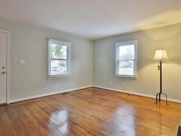 609 Marquette Dr — Photo 12