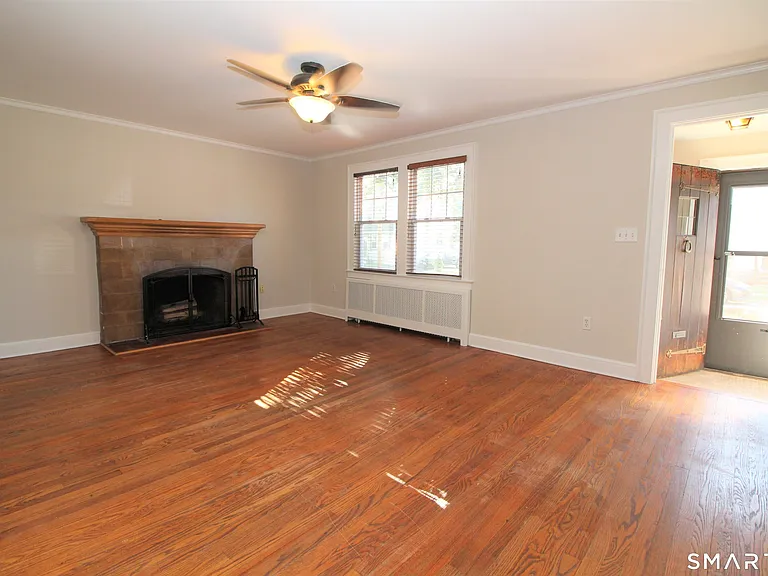 53 Lilac Ave — Photo 9