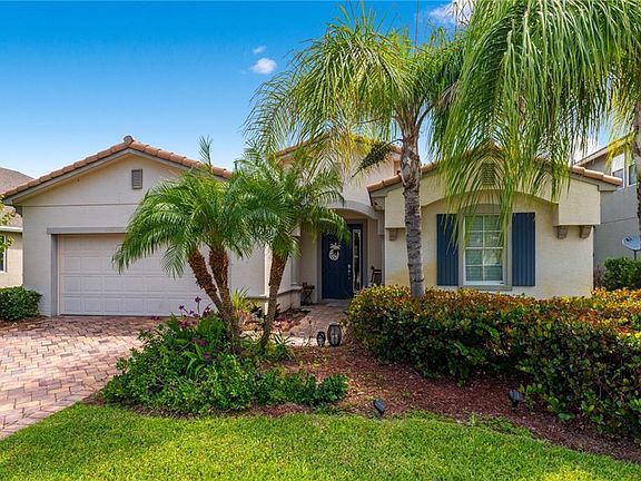 2nd image of 492 SW Sun Cir
