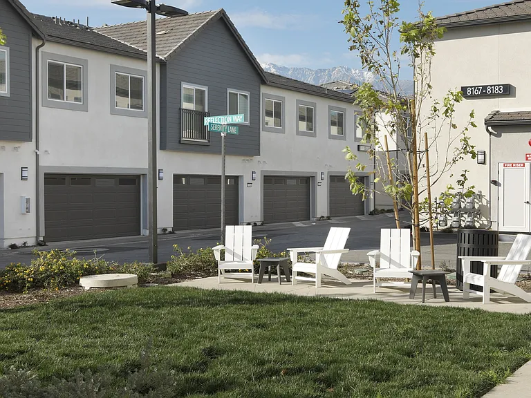 Serena Village Luxury Townhomes — Photo 18
