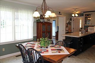 5th image of 104 Live Oak Dr
