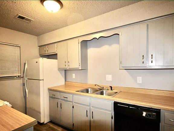 5th image of 3878 Windermere Rd