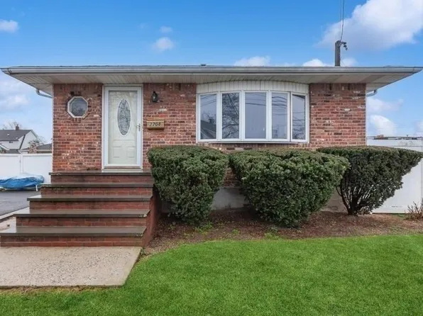 2708 Wilson Avenue, Bellmore, NY 11710