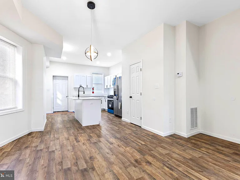 3324 Edmondson Ave — Photo 10