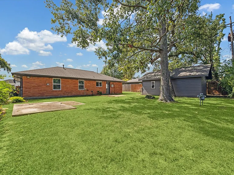 4118 Gardendale Dr — Photo 13
