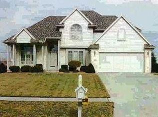 2264 Ridgewood Pl, Northwood, OH 43619