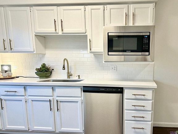 5th image of 22315 Brownie St #B