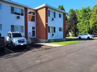 205 Marian Pkwy APT 2C, Crystal Lake, IL 60014