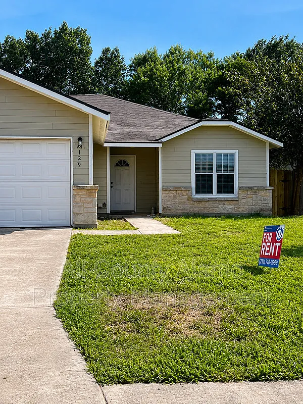 2 bed, 2.0 bath, 1100 sqft, $1,350 — Photo 2
