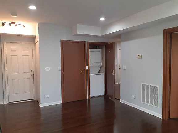 4th image of 6322 N Richmond St APT 1A