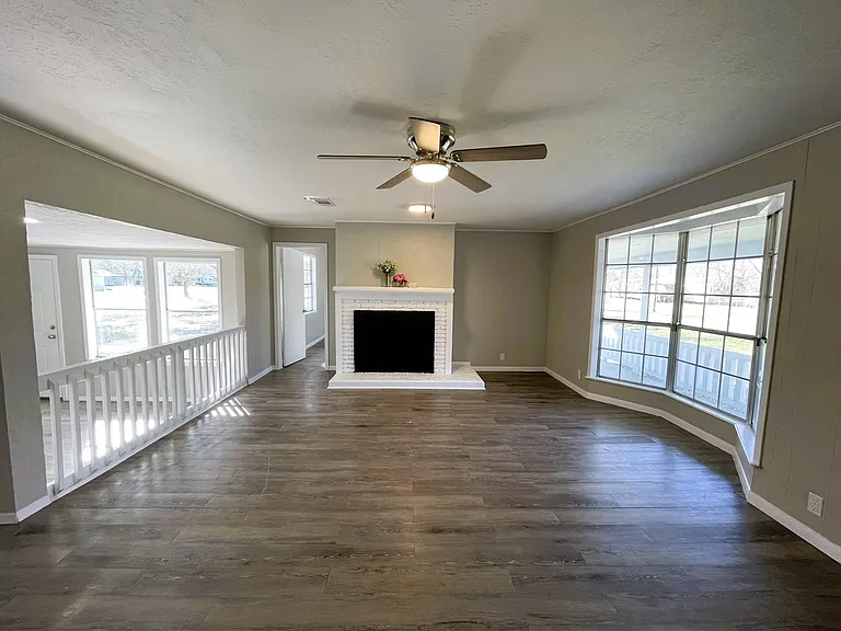 104 County Road 2401 — Photo 11
