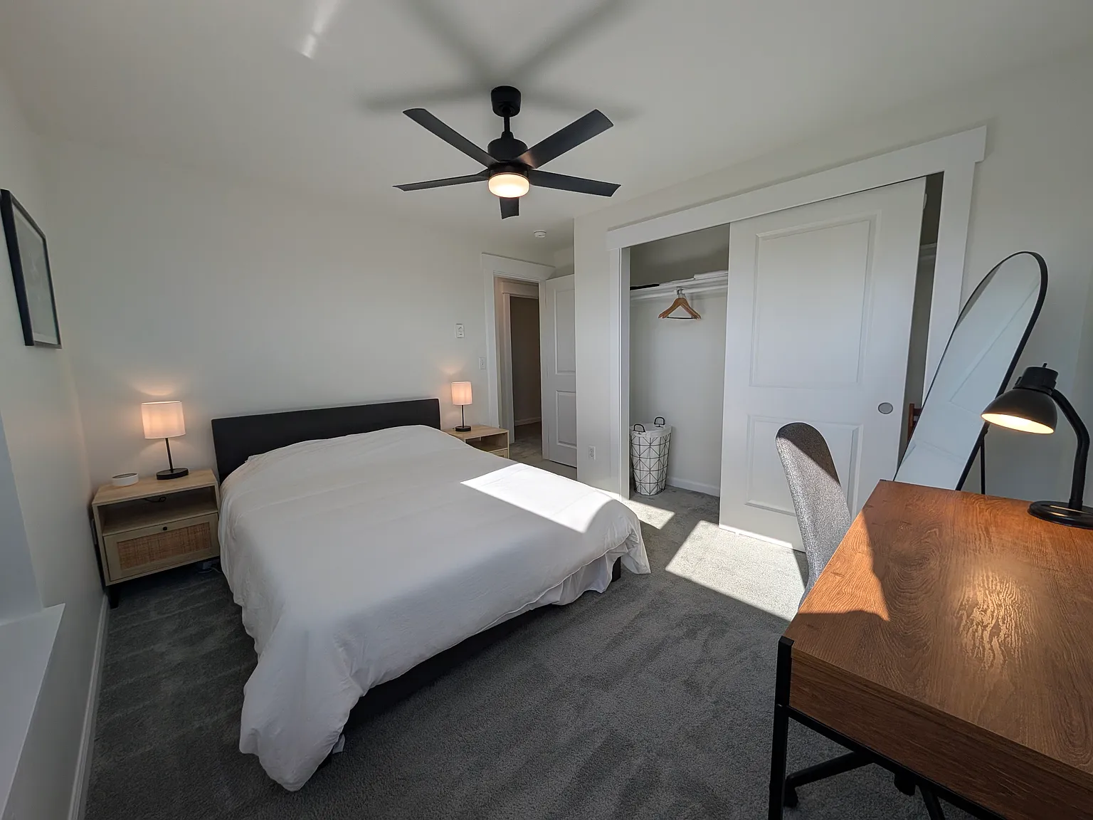 4 bed, 3.5 bath, 1630 sqft, $5,100 — Photo 4