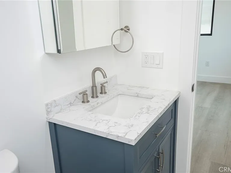 1571 Ricardo #2 — Photo 17