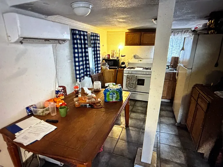 128 Malaga Pl — Photo 2