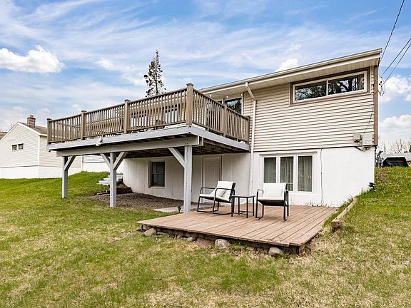 3rd image of 606 Maple Bend Dr