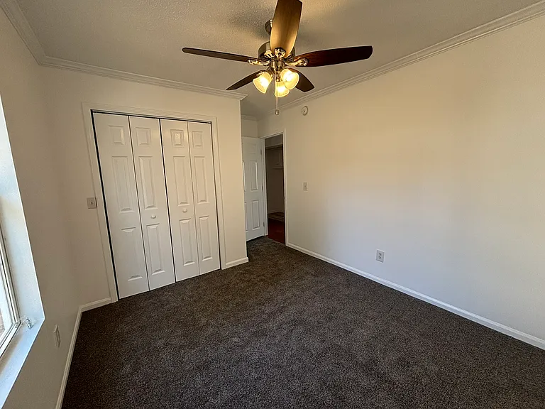 321 E Harden St — Photo 20