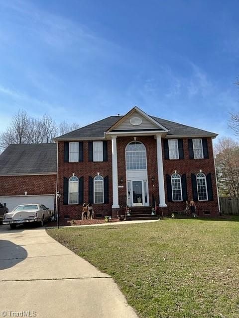 2nd image of 3721 Deerfield St
