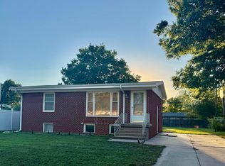 1017 S Poplar St, Newton, KS 67114