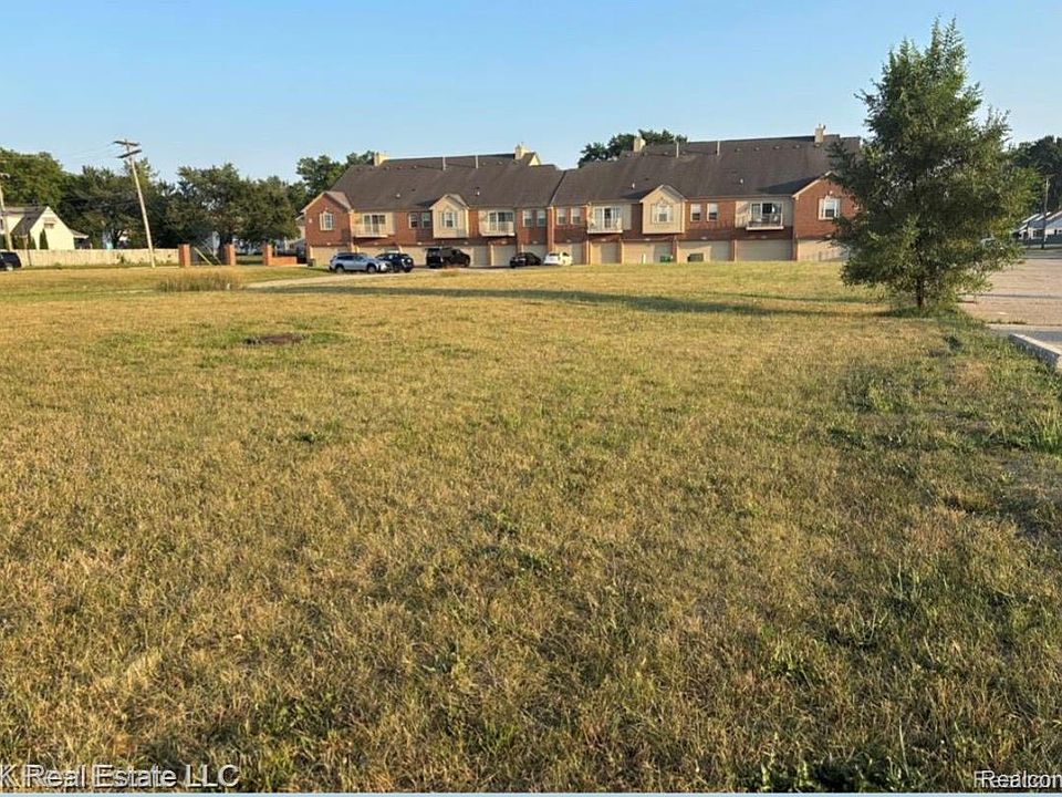 2nd image of 24095 Vance Ave