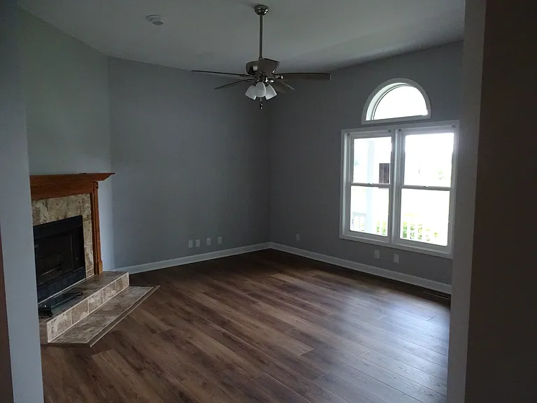 1061 Morthland Dr — Photo 21