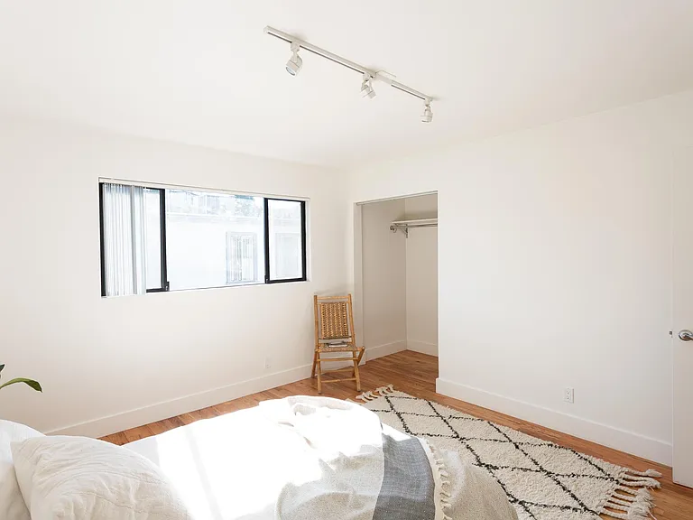208 S Avenue 58 #3 — Photo 19
