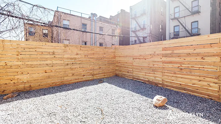 Rented by Nooklyn NYC LLC | media 20