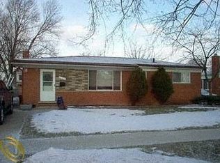 24215 Masch Ave, Warren, MI 48091