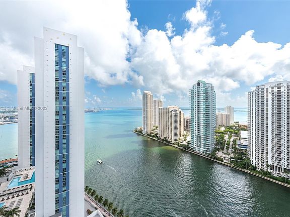 3rd image of 300 S Biscayne Blvd #T-2814