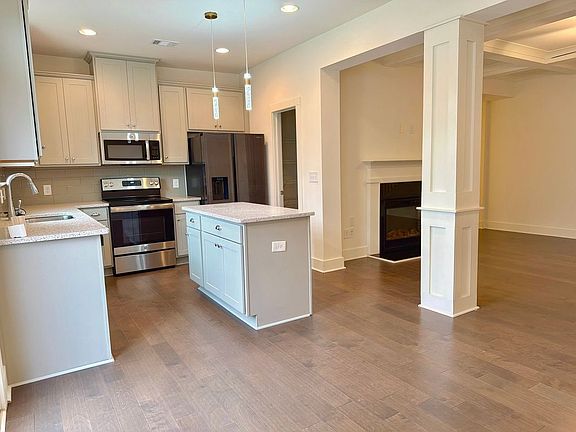 5th image of 346 Auburn Valley Way