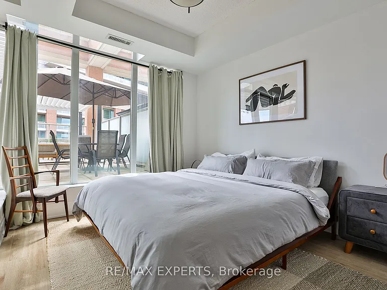 125 Western Battery Rd #404 — Photo 16