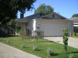 511 Versailles St, Victoria, TX 77904
