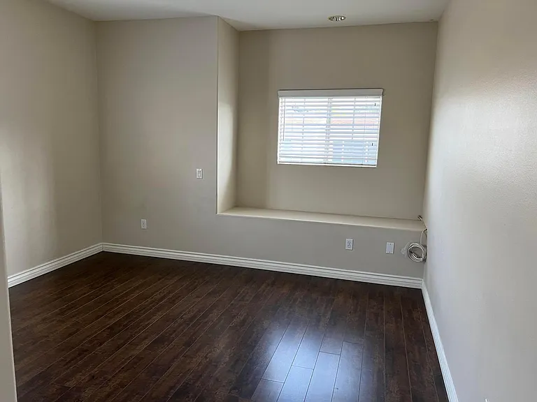 816 Fairview Ave — Photo 12