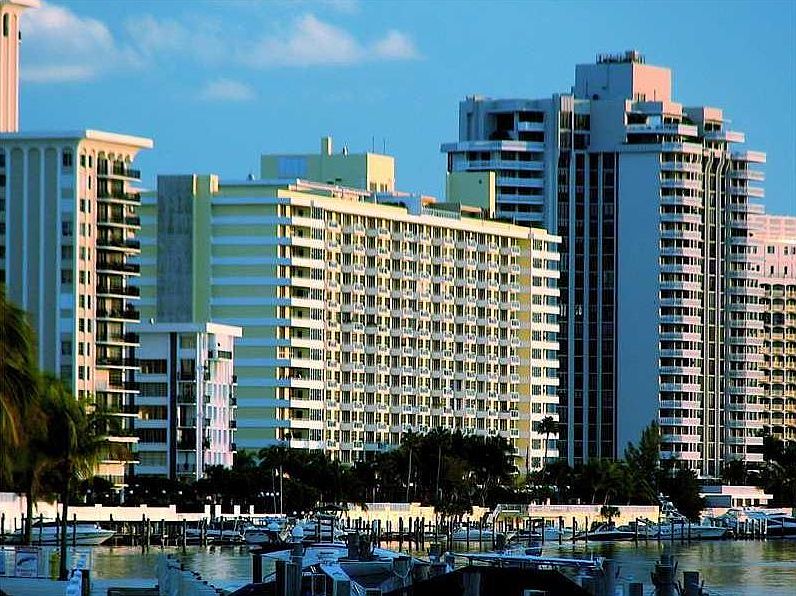 1st image of 5600 Collins Ave APT 17N