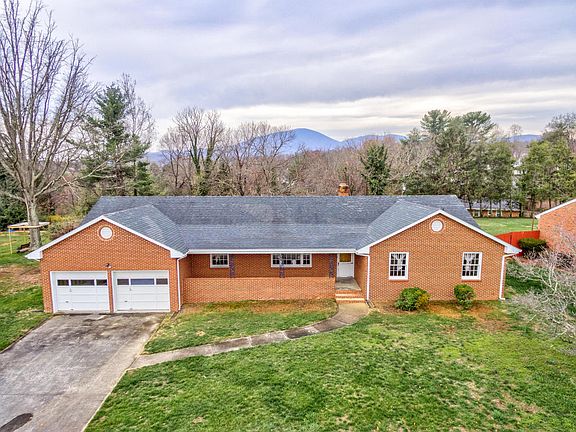 2nd image of 5232 Luwana Dr