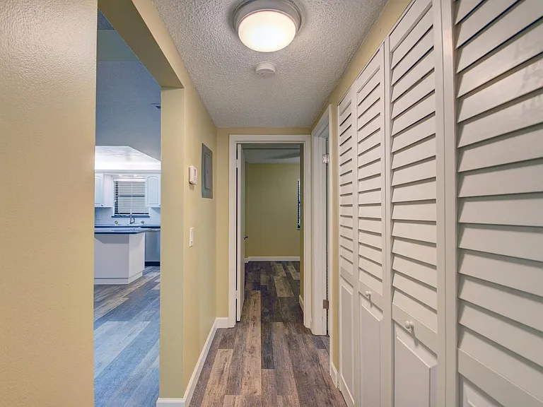 890 N Federal Hwy #103 — Photo 28