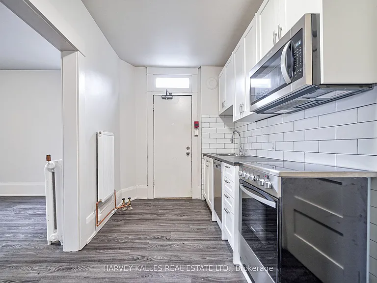1074 Saint Clair Ave W #4 — Photo 17