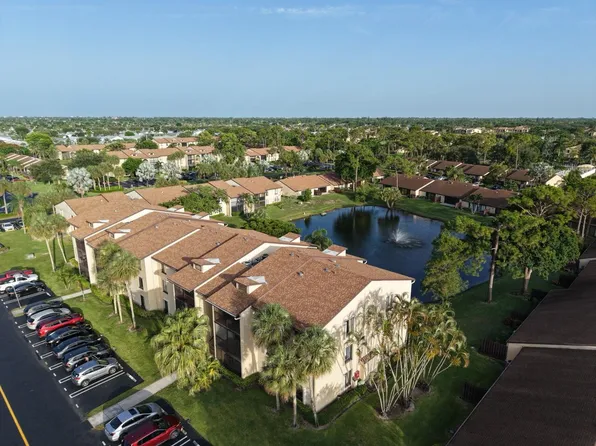 617 SEA PINE Way #E1, Greenacres, FL 33415