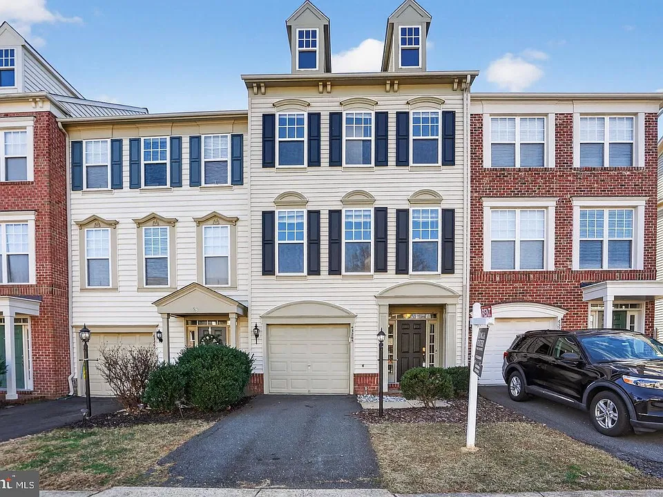 43265 Sunderleigh Sq