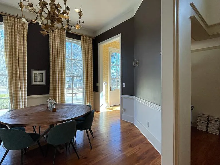 217 Green Glade Rd — Photo 2