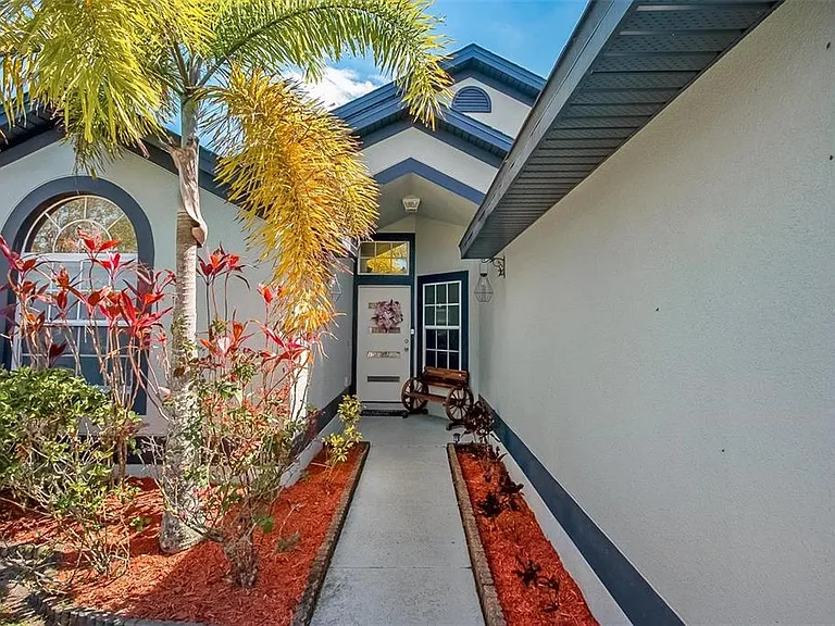 3111 Turnberry Blvd — Photo 4