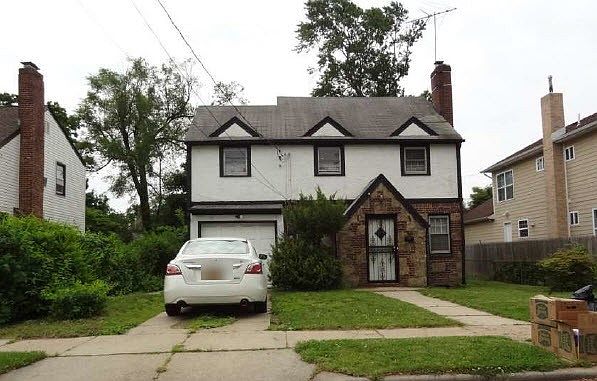 1st image of 70 Willow Ave
