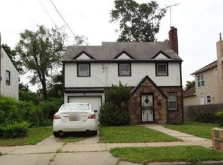 70 Willow Ave, Freeport, NY 11520
