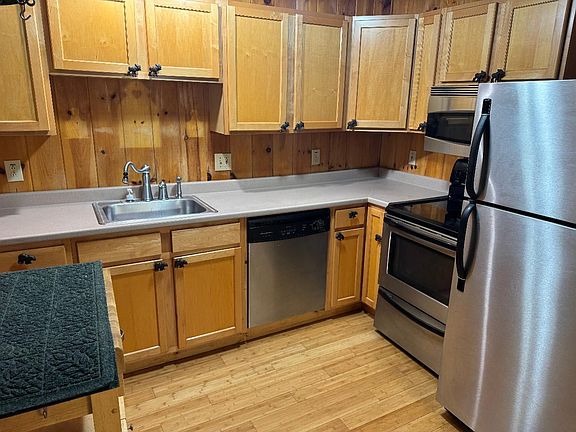 2nd image of 179 Crest Avenue