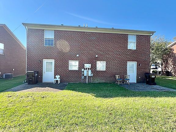 3rd image of 1029 Merrick Dr
