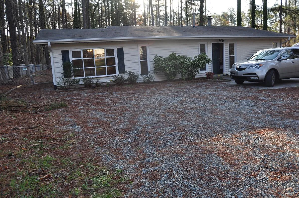 3 bed, 1515 sqft, $1,900 — Photo 1