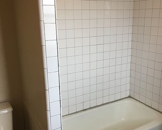 4th image of 4116 1/2 Denker Ave